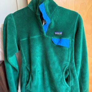 Patagonia snap T fleece size M green